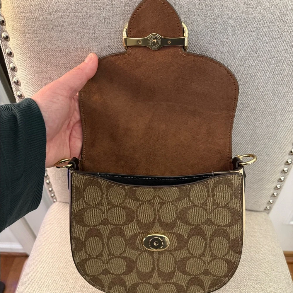 COACH Morgan Saddle Bag in Colorblock Signature Canvas with Gold-Tone Hardware - Picture 8 of 15